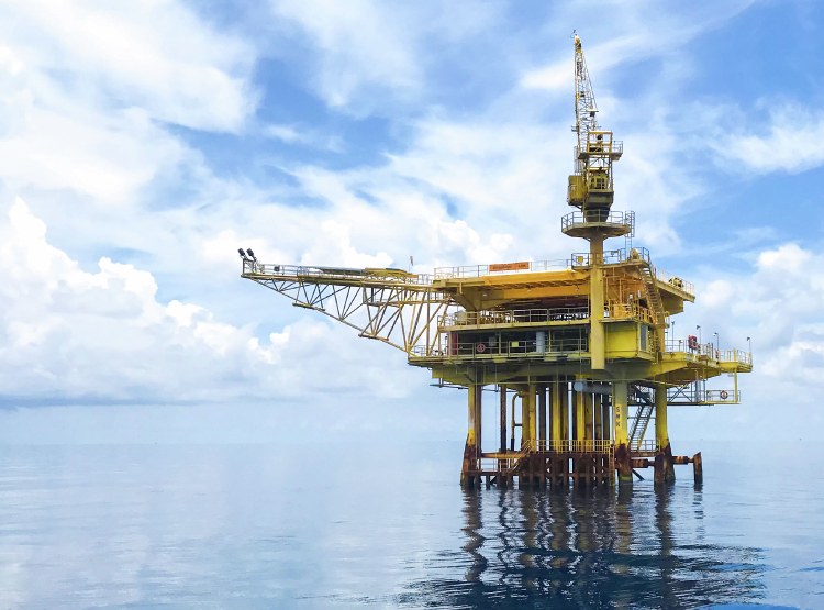 Smarter operations 3 ways leverage AI oil gas