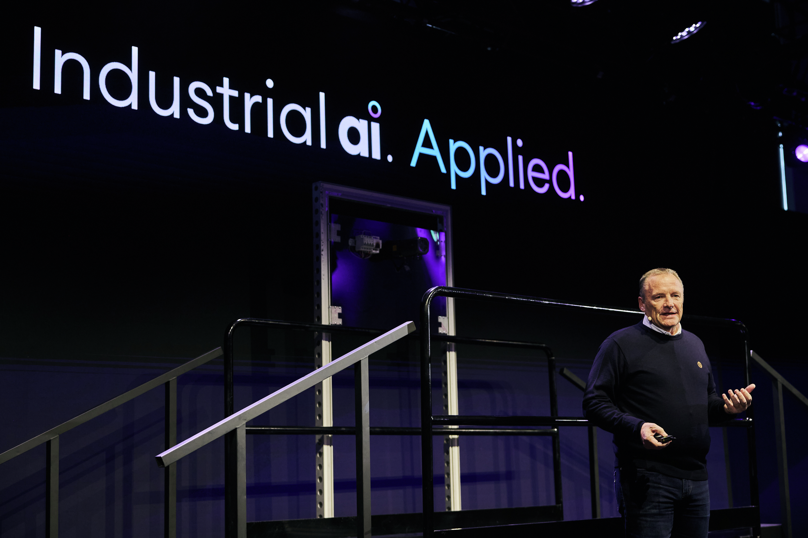 Industrial AI Applied: IFS Showcases Real-World Impact of AI Through  Industry-Specific Scenarios